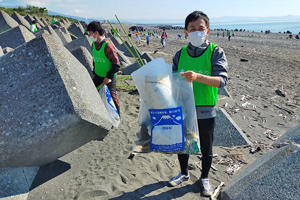 2022年10月29日（土）富士山保全活動「富士市前田地先　ふじのくに田子の浦みなと公園の海岸」清掃活動
