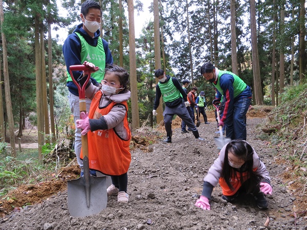 子供たちも参加