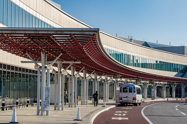 全館雪冷房の新千歳空港。本間さん設計で最大規模